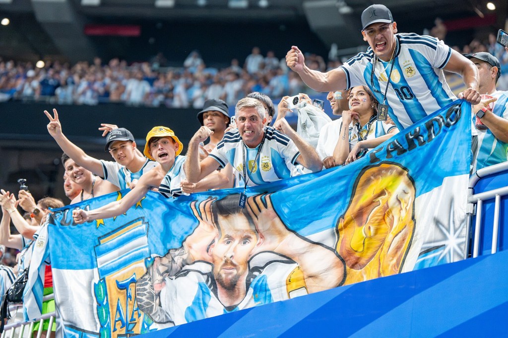 Argentina resiste e está na&nbsp;final